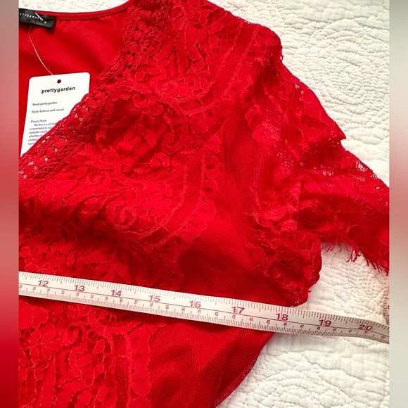 Pretty Garden red lace dress - Picture 8 of 10